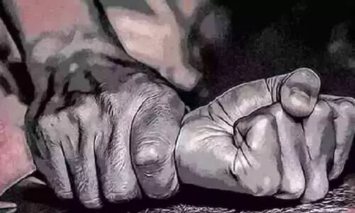 തൊഴിലുറപ്പ് ജോലിക്കിടെ വീട്ടമ്മയെ മാനഭംഗം ചെയ്യാന്‍ ശ്രമം: സമീപവാസി പൊലീസ് പിടിയില്‍