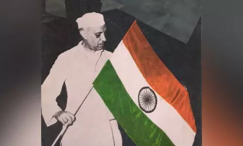 നെഹ്റുവും ദേശീയ പതാകയും പ്രൊ​ഫൈ​ൽ ചി​ത്രം; വിമർശനവുമായി ബി.ജെ.പി