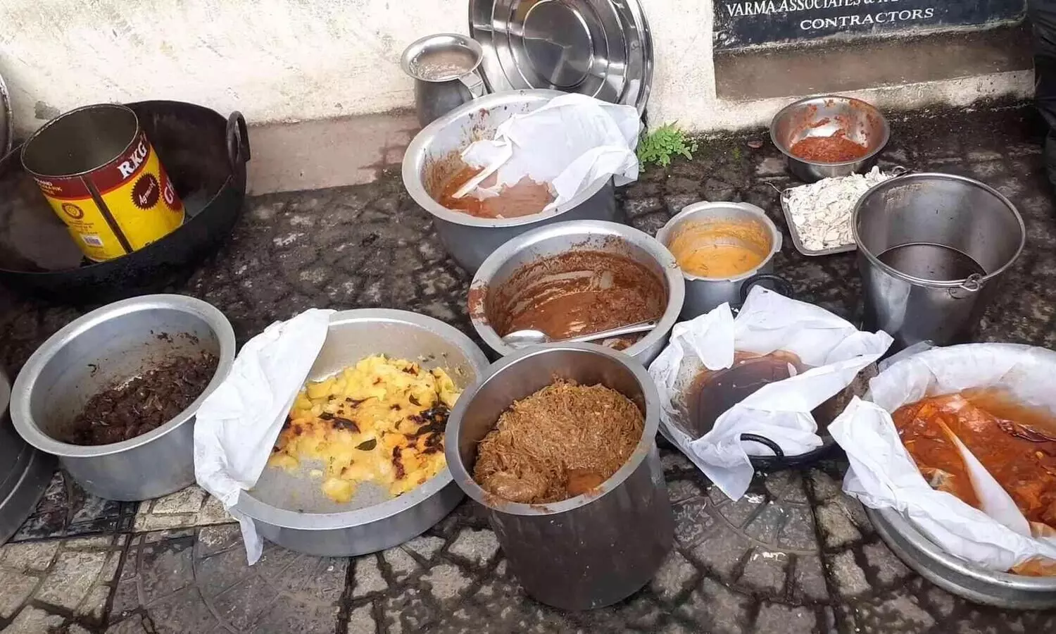 തിരുവല്ലയിൽ പഴകിയ ഭക്ഷണം പിടികൂടി