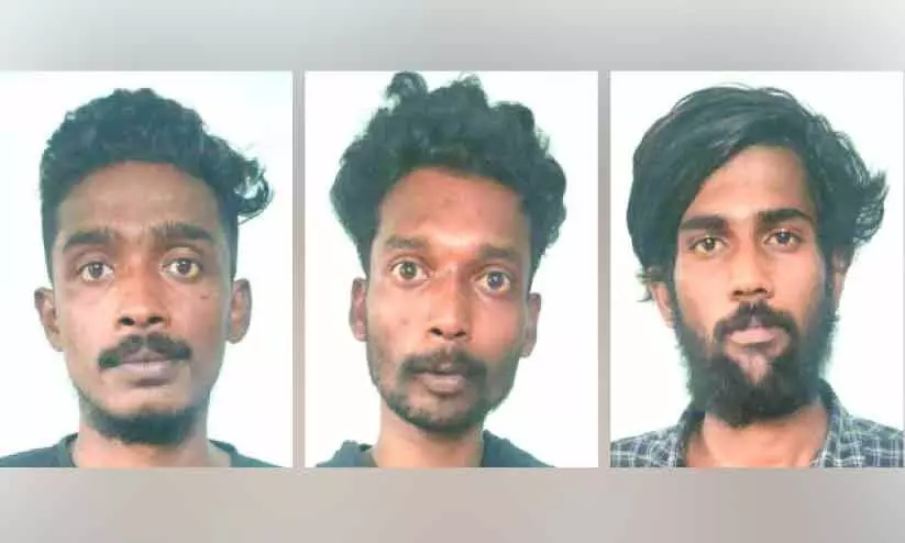 ആലപ്പുഴ റെയിൽവേ സ്റ്റേഷന് മുന്നിൽനിന്ന് കഞ്ചാവുമായി മൂന്ന് യുവാക്കൾ അറസ്റ്റിൽ