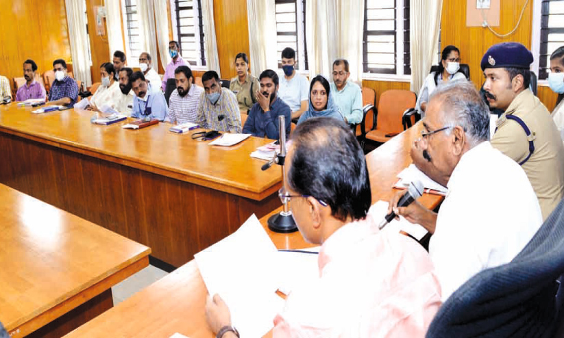 ദുരിതാശ്വാസ ക്യാമ്പുകളില് പ്രത്യേക ശ്രദ്ധ നല്കണം -മന്ത്രി എ.കെ. ശശീന്ദ്രന് ദുരിതാശ്വാസ ക്യാമ്പുകളില് പ്രത്യേക ശ്രദ്ധ നല്കണം -മന്ത്രി എ.കെ. ശശീന്ദ്രന്