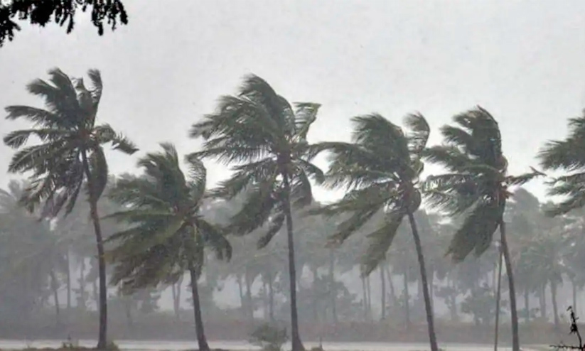 മഴക്ക് ശമനമില്ല; അറുതിയില്ലാ ദുരിതം.. മഴക്ക് ശമനമില്ല; അറുതിയില്ലാ ദുരിതം..