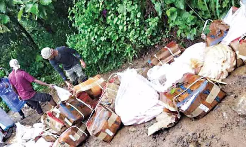 വൻ സ്ഫോടകവസ്തു ശേഖരം കണ്ടെത്തി