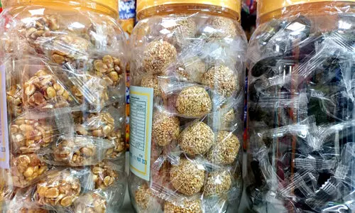 ഇവിടുണ്ട്​, പോയകാല നാട്ടുമിഠായി രുചികൾ