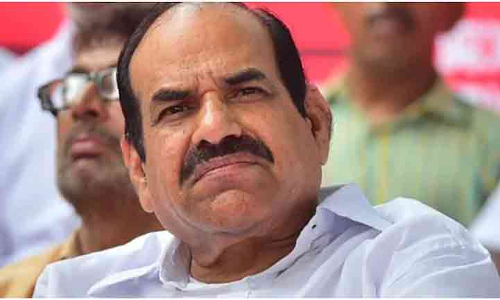 എന്തുകൊണ്ട് പ്രധാനമന്ത്രിക്ക് നേരെ കറുത്ത കൊടി ഉയരുന്നില്ല ? വിമർശനവുമായി കോടിയേരി