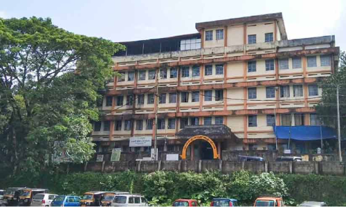 റാന്നി താലൂക്ക് ആശുപത്രിയിൽ നിന്നുതിരിയാൻ ഇടമില്ല