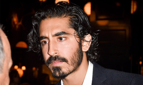 തെരുവിൽ കത്തിയാക്രമണം; ജീവൻ പണയം വെച്ച് തടഞ്ഞ് നടൻ ദേവ് പട്ടേൽ, ഒരാൾക്ക് കുത്തേറ്റു