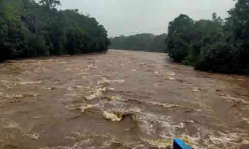 ചാലക്കുടി പുഴയുടെ തീരത്തുള്ളവരെ മാറ്റിപാർപ്പിക്കും -മന്ത്രി കെ. രാജൻ