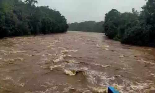 ചാലക്കുടി പുഴയുടെ തീരത്തുള്ളവരെ മാറ്റിപാർപ്പിക്കും -മന്ത്രി കെ. രാജൻ ചാലക്കുടി പുഴയുടെ തീരത്തുള്ളവരെ മാറ്റിപാർപ്പിക്കും -മന്ത്രി കെ. രാജൻ