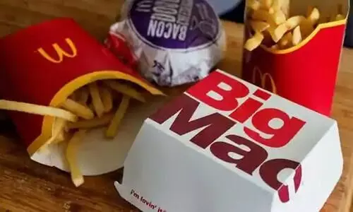 മാതാവിന് തണുത്ത ഫ്രഞ്ച് ഫ്രൈസ് വിളമ്പി; മകൻ ഫാസ്റ്റ് ഫുഡ് ജീവനക്കാരനെ വെടിവച്ച് കൊന്നു