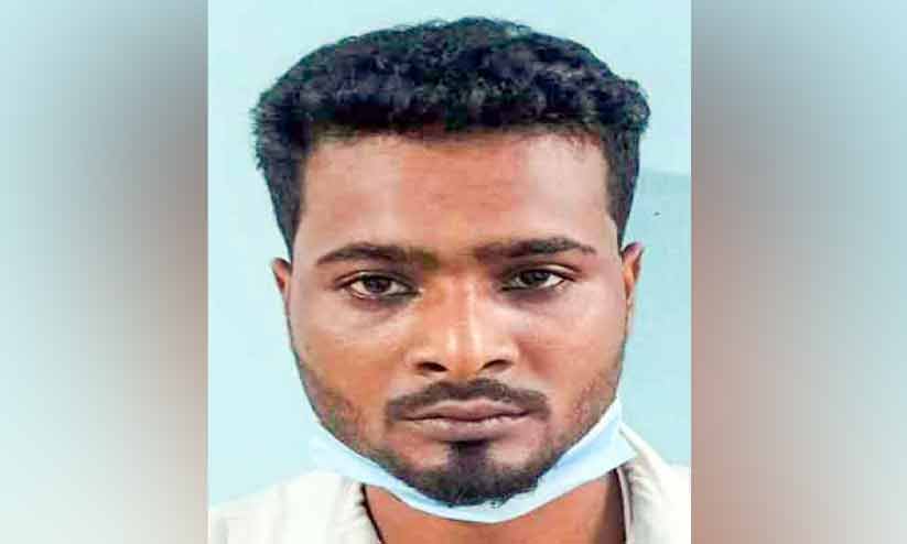 യുവാവിനെ തട്ടിക്കൊണ്ടുപോയി പണം കവർച്ച: ഒരാൾകൂടി പിടിയില് യുവാവിനെ തട്ടിക്കൊണ്ടുപോയി പണം കവർച്ച: ഒരാൾകൂടി പിടിയില്