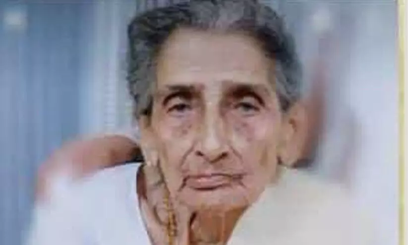 ക്ലാര മത്തായി നിര്യാതയായി