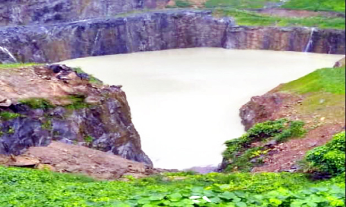 ജലബോംബായി ക്വാറിയിലെ ജലാശയം