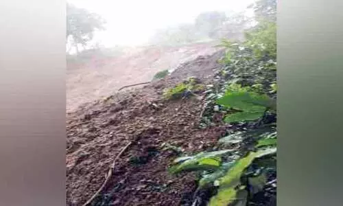 ഇടുക്കിയിൽ ആറിടത്ത് ഉരുൾപൊട്ടി ഇടുക്കിയിൽ ആറിടത്ത് ഉരുൾപൊട്ടി