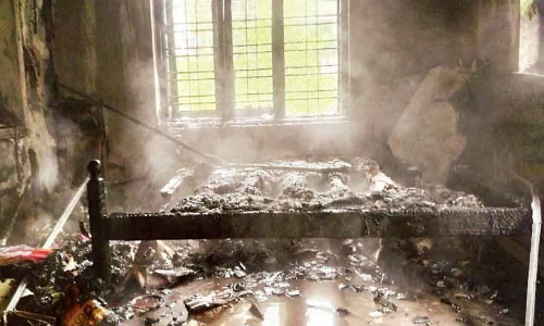 വാറങ്കോടിൽ ഇരുനില വീടിന് തീപിടിച്ചു