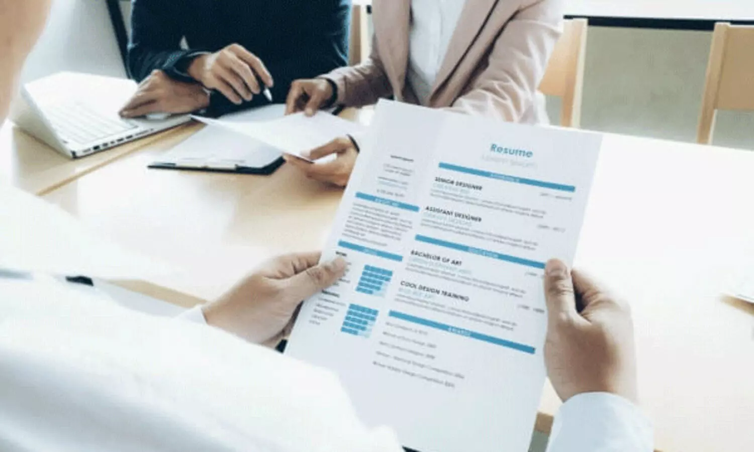 തൊഴിൽ വ്യവസ്ഥ ലംഘനം: ഒമ്പത് റിക്രൂട്ട്മെന്റ് ഏജൻസികളുടെ ലൈസൻസ് റദ്ദാക്കി