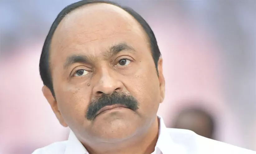 ആദ്യം റോഡ് പിന്നെ ടോൾ; പൊതുമരാമത്ത് വകുപ്പിനെതിരെ രൂക്ഷവിമർശനവുമായി വി.ഡി.സതീശൻ ആദ്യം റോഡ് പിന്നെ ടോൾ; പൊതുമരാമത്ത് വകുപ്പിനെതിരെ രൂക്ഷവിമർശനവുമായി വി.ഡി.സതീശൻ