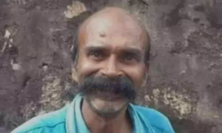 ആളൊഴിഞ്ഞ പുരയിടത്തിൽ കണ്ടെത്തിയ ആൾ മരിച്ചു ആളൊഴിഞ്ഞ പുരയിടത്തിൽ കണ്ടെത്തിയ ആൾ മരിച്ചു