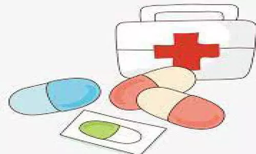 ഒാടിച്ചെന്ന് ഈ മരുന്ന് വാങ്ങിക്കൊണ്ടുവാ !; ഡോക്ടർമാർ അറിയാതെ ജീവനക്കാരൻ മരുന്നു വാങ്ങിപ്പിക്കുന്നതായി പരാതി