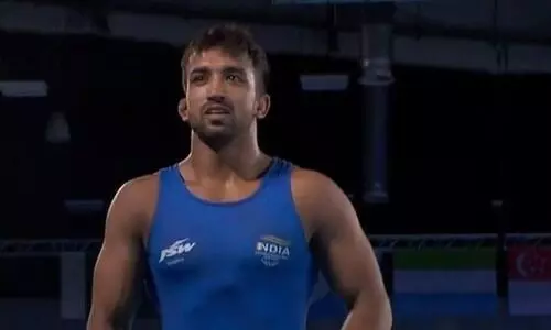 ഗോദയിൽ നിന്നും ​പൊന്നുവാരി ഇന്ത്യ; നവീന് സ്വർണം