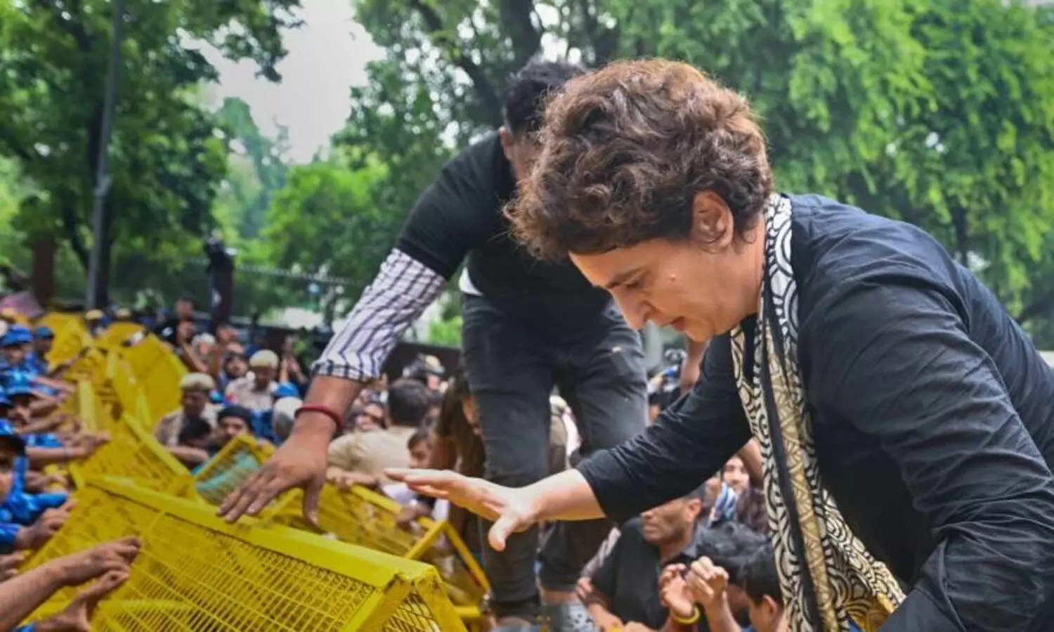 FIR against Congress leaders for defying Section 144