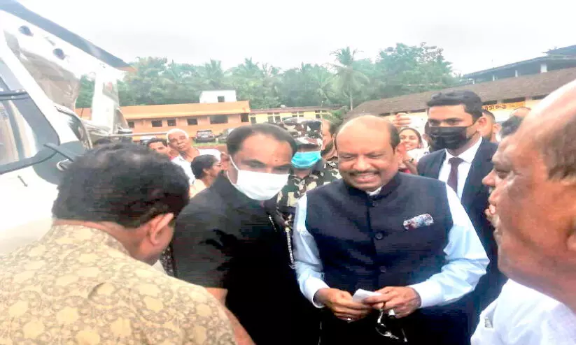 എം.എ. യൂസുഫലി എത്തി: ജനസാഗരമായി ചെമ്പക്കുന്ന് എം.എ. യൂസുഫലി എത്തി: ജനസാഗരമായി ചെമ്പക്കുന്ന്