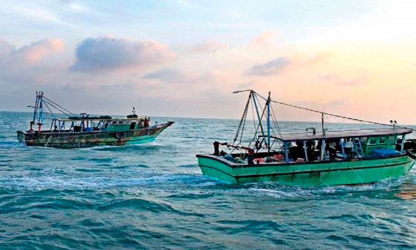 മരണത്തെ മുഖാമുഖം കണ്ട് ആഴക്കടലിൽ അഞ്ചുപേർ; തുണയായത് വയർലെസ് മരണത്തെ മുഖാമുഖം കണ്ട് ആഴക്കടലിൽ അഞ്ചുപേർ; തുണയായത് വയർലെസ്