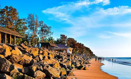 തൃശൂരിൽ ബീച്ചുകളിലും വിനോദ സഞ്ചാര കേന്ദ്രങ്ങളിലും പ്രവേശനം നിരോധിച്ചു