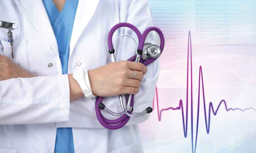 കഴിഞ്ഞ വർഷം പൊതു ആരോഗ്യമേഖലയിൽ ഡോക്ടർമാരുടെ എണ്ണം കുറഞ്ഞതായി റിപ്പോർട്ട്