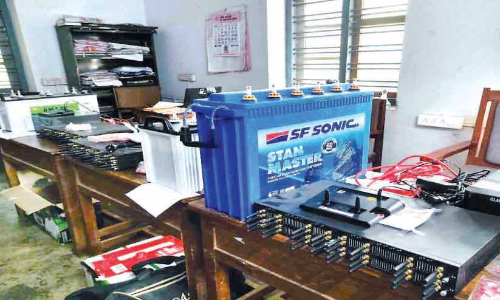 സമാന്തര ടെലിഫോണ്‍ എക്സ്ചേഞ്ച്: ഉപകരണങ്ങൾ പിടിച്ചെടുത്തു