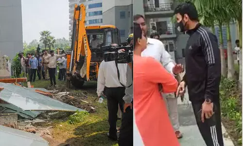 വിവരം നൽകുന്നവർക്ക് 25,000 രൂപ, കൈയ്യേറ്റവും പൊളിച്ചുമാറ്റി; ഒടുവിൽ കീഴടങ്ങാൻ സന്നദ്ധനായി ത്യാഗി