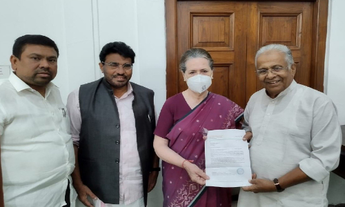 കോൺഗ്രസിന് പിന്തുണ ആവർത്തിച്ച് ലീഗ് നേതൃത്വം സോണിയക്ക് തങ്ങളുടെ കത്ത് കൈമാറി