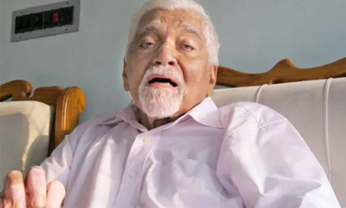 കു​ഴി​മാ​ട​ത്തി​ലും ബ​ർ​ലി​ൻ ഉ​ണ​ർ​ന്നി​രി​ക്കും