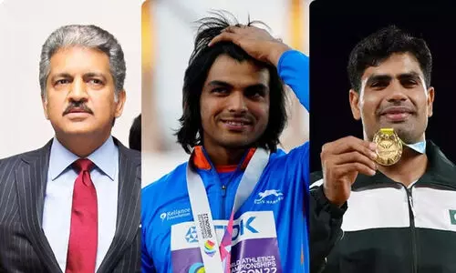 ലോകം ഇങ്ങനെയാകണം, സ്വർണം നേടിയ പാകിസ്താൻ താരത്തിനും അഭിനന്ദിച്ച നീരജ് ചോപ്രക്കും പ്രശംസയുമായി ആനന്ദ് മഹീന്ദ്ര