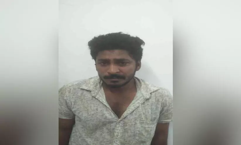 യുവതിയെ ആക്രമിച്ച കേസിലെ പ്രതി അറസ്റ്റിൽ യുവതിയെ ആക്രമിച്ച കേസിലെ പ്രതി അറസ്റ്റിൽ