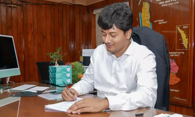 പ്രിയപ്പെട്ട കുട്ടികളേ, നന്നായി പഠിക്കുകയും കളിക്കുകയും വേണം. പക്ഷേ.. വീണ്ടും കുട്ടികൾക്കുള്ള കുറിപ്പുമായി ആലപ്പുഴ കലക്ടർ