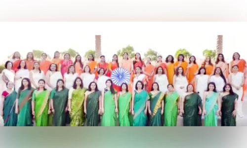 ദേശീയഗാനം ആലപിച്ച് 53 വനിത ഡോക്ടർമാർ