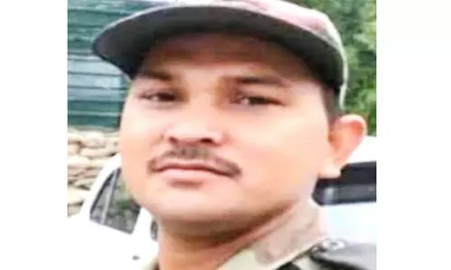 കല്യാണ ഫോട്ടോഗ്രാഫർമാരുടെ ശ്രദ്ധക്ക്; പണിയുണ്ടെന്നു പറഞ്ഞ്​ പണിതരും