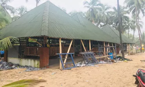 ഒരുങ്ങുന്നു, ഹോസ്ദുര്ഗ് കൈറ്റ് ബീച്ച് ഒരുങ്ങുന്നു, ഹോസ്ദുര്ഗ് കൈറ്റ് ബീച്ച്