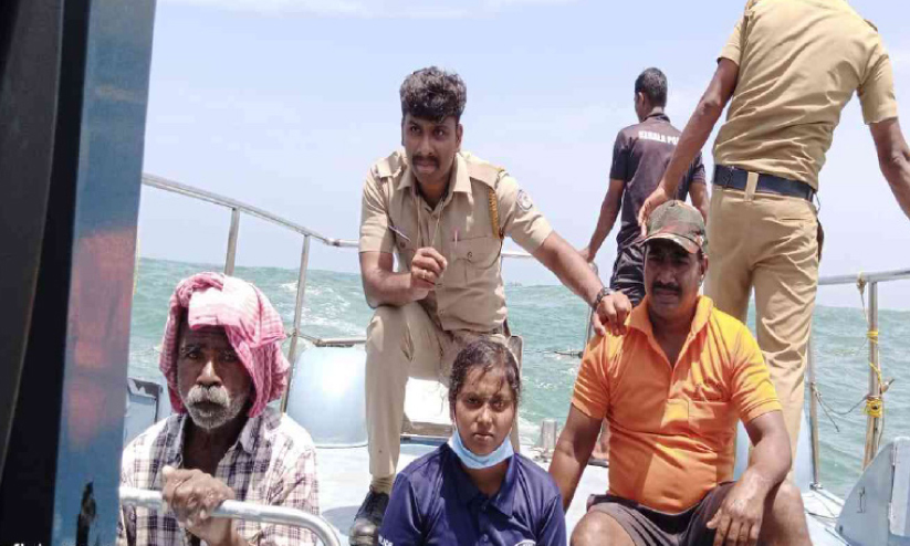 മീൻപിടിക്കുമ്പോൾ അവശനായ മത്സ്യത്തൊഴിലാളിയെ രക്ഷപ്പെടുത്തി മീൻപിടിക്കുമ്പോൾ അവശനായ മത്സ്യത്തൊഴിലാളിയെ രക്ഷപ്പെടുത്തി