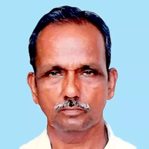 വേ​ലാ​യു​ധ​ൻ