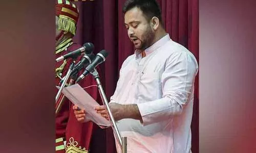 തേജസ്വി: ഓൾറൗണ്ടർ