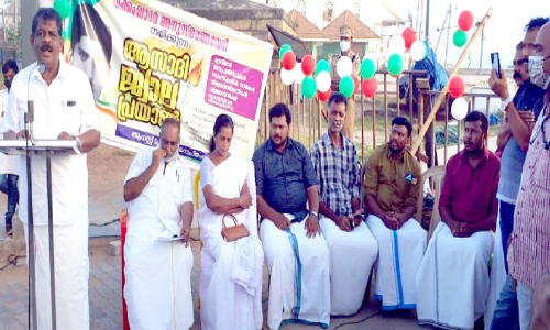 ഷൂസ് തുടച്ചും മാപ്പെഴുതിയും രക്ഷപ്പെട്ടവരാണ്  ഇന്ന് ദേശീയതയുടെ വക്താക്കളെന്ന് മന്ത്രി