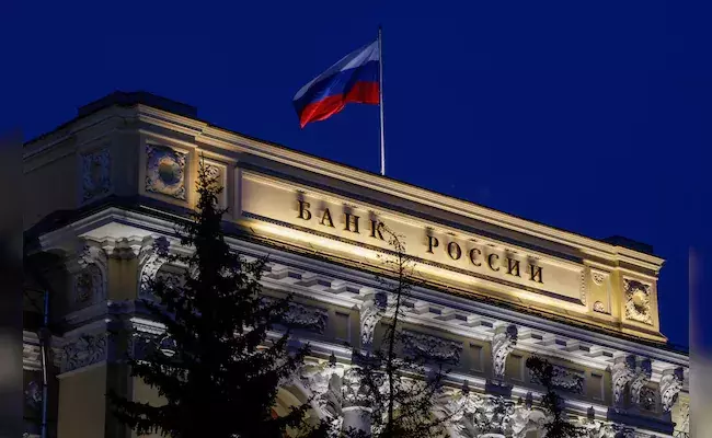 ഡോളറിനും യുറോക്കും പകരം രൂപ വാങ്ങാൻ റഷ്യ