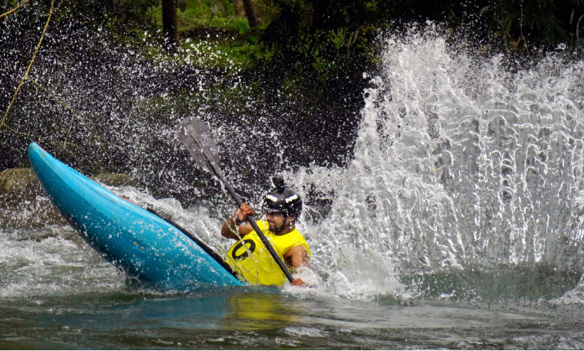 കയാക്കിങ് ചാമ്പ്യൻഷിപ്പിന് തുടക്കം കയാക്കിങ് ചാമ്പ്യൻഷിപ്പിന് തുടക്കം