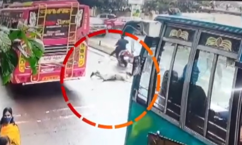 പൊലീസുകാരിയെ ഇടിച്ചിട്ട് കടന്ന യുവാവിന് തോക്ക് തട്ടി തലക്ക് പരിക്കേറ്റു; ആശുപത്രിയി​ലെത്തിയപ്പോൾ പിടിയിലായി