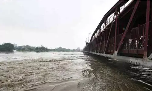 കനത്ത മഴ: യമുന നദിയിലെ ജലനിരപ്പ് ഉയരുന്നു; ജാഗ്രത നിർദേശം