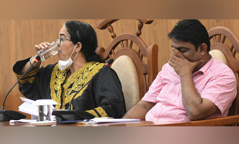 കോഴിക്കോട് മേയറെ മാറ്റില്ല; സി.പി.എം ജില്ല സെക്രട്ടേറിയറ്റിനെ തള്ളി സംസ്ഥാന നേതൃത്വം കോഴിക്കോട് മേയറെ മാറ്റില്ല; സി.പി.എം ജില്ല സെക്രട്ടേറിയറ്റിനെ തള്ളി സംസ്ഥാന നേതൃത്വം