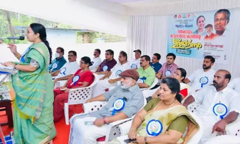 തൈക്കടപ്പുറം കുടുംബാരോഗ്യ കേന്ദ്രം മന്ത്രി നാടിന് സമർപ്പിച്ചു തൈക്കടപ്പുറം കുടുംബാരോഗ്യ കേന്ദ്രം മന്ത്രി നാടിന് സമർപ്പിച്ചു