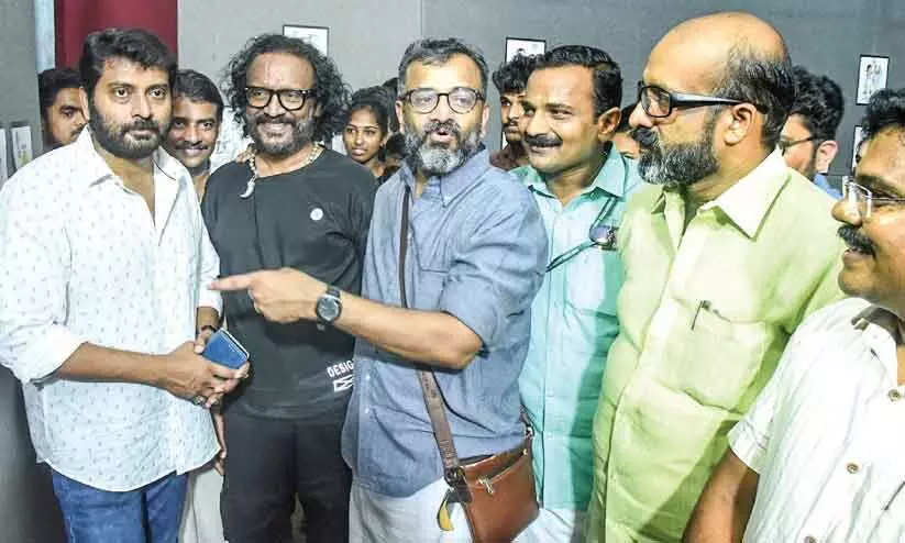 ക്ലാസ്മേറ്റ്സുകളെ തേടി കാമ്പസിലെത്തി; താരമായി നരേൻ ക്ലാസ്മേറ്റ്സുകളെ തേടി കാമ്പസിലെത്തി; താരമായി നരേൻ